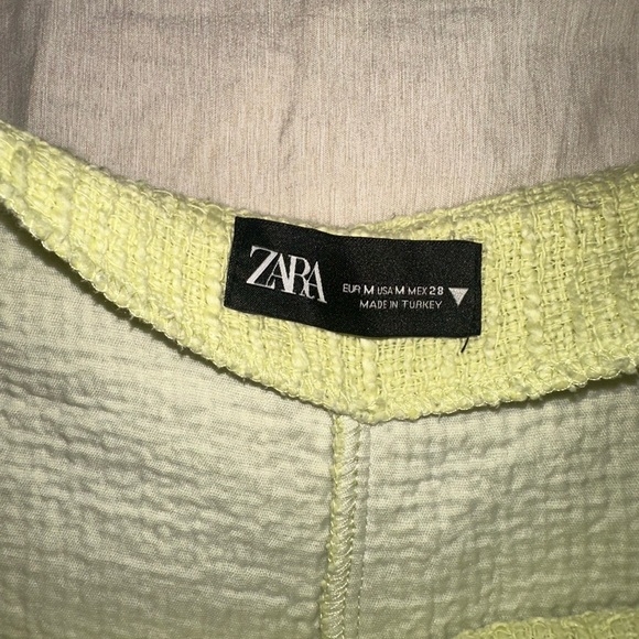 Zara Lemon Textured Mini Skirt - Picture 2 of 3
